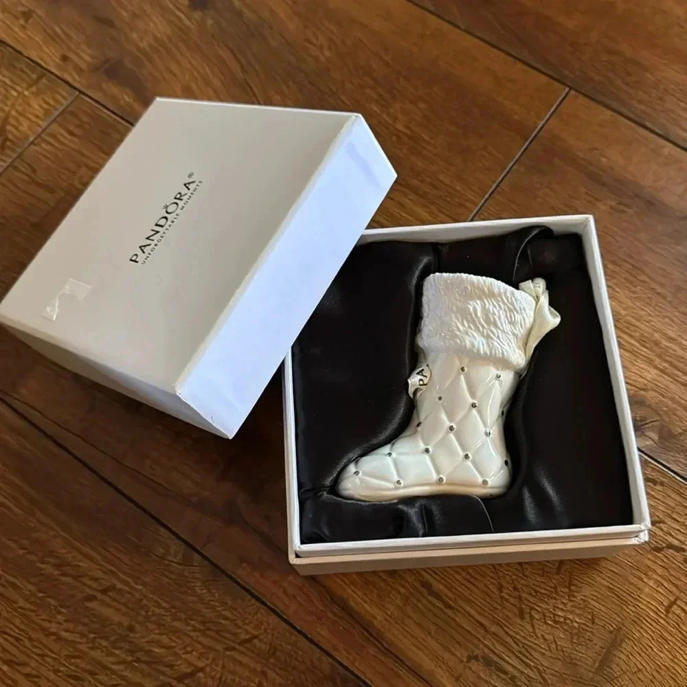 Pandora Christmas ornament&box